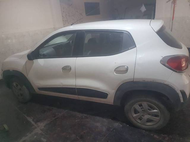 https://images10.gaadi.com/usedgaadi-sellcar/UsedCar/11c8a3b2-a1d9-4cd5-97ee-b9e0809a99de/8843de2f-d7a0-4220-a9e4-ee810d7b1778.jpg?imwidth=6400
