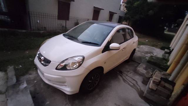 https://images10.gaadi.com/usedgaadi-sellcar/UsedCar/11fdb873-8c72-40b7-b330-b6401ce7f478/b6fdc9f2-113d-4cea-8979-c962aea92405.jpg?imwidth=6402