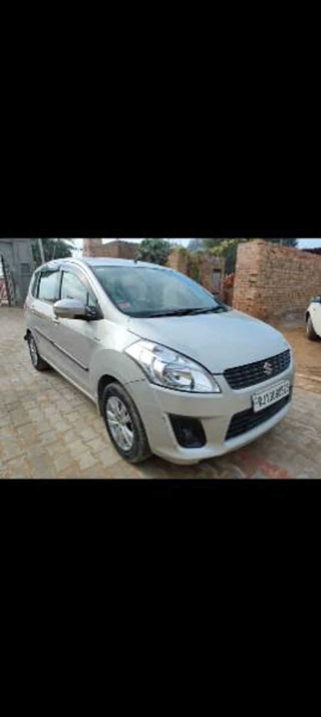 https://images10.gaadi.com/usedgaadi-sellcar/UsedCar/1212e7e5-6895-4f4b-9903-66fad2c354b9/c08024d9-2295-4535-bee7-05916f2e4ace.jpg?imwidth=6400