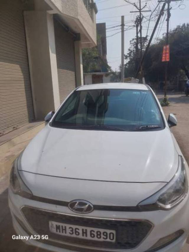 https://images10.gaadi.com/usedgaadi-sellcar/UsedCar/122b721a-7633-49c6-8bbe-11fb0ea60a36/5ac04ecb-01ef-4cc1-814f-e500dac59c6b.jpg?imwidth=6400