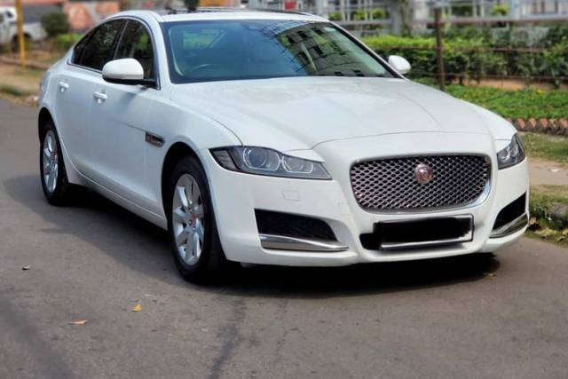 https://images10.gaadi.com/usedgaadi-sellcar/UsedCar/12b3badc-6c13-45b1-9c83-bede6bc0c299/11df90cc-f678-4c98-92fd-cd4239b92993.jpg?imwidth=6400