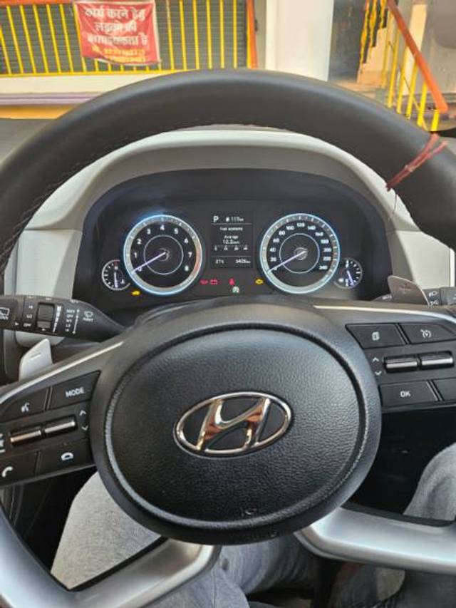 https://images10.gaadi.com/usedgaadi-sellcar/UsedCar/12da74be-8200-4f0b-bcaf-7fd3b8bc3c07/60ee6dee-47e4-4e4a-b55c-75116bad8e59.jpg?imwidth=6402