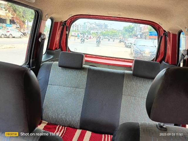https://images10.gaadi.com/usedgaadi-sellcar/UsedCar/12dba399-1e4e-4d2d-8730-21bde6149110/63a8ca33-815b-4989-8f3b-2abafc4baa3a.jpg?imwidth=6401