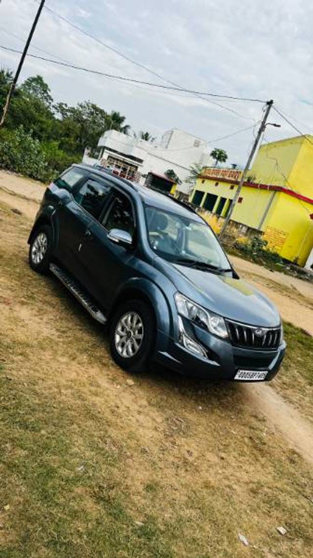 https://images10.gaadi.com/usedgaadi-sellcar/UsedCar/12e4b520-c18d-45e8-a074-3dd1ca3517c6/41501116-7945-4d95-97b8-7b4ca65c4eb5.jpg?imwidth=6400