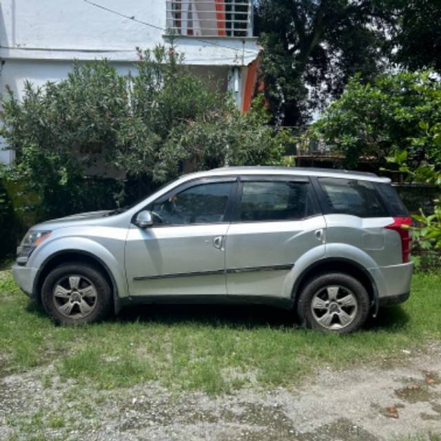 https://images10.gaadi.com/usedgaadi-sellcar/UsedCar/13031d5e-d358-4342-ba3e-1f13cb3e29be/64d92f02-2fec-4336-b5ca-4aaa9324a726.jpeg?imwidth=6401