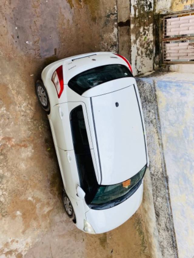 https://images10.gaadi.com/usedgaadi-sellcar/UsedCar/133a67c0-268b-443a-90b2-ebe72a13fb6c/7cad4792-52a9-4533-90e6-c7f52872bc9f.jpeg?imwidth=6402