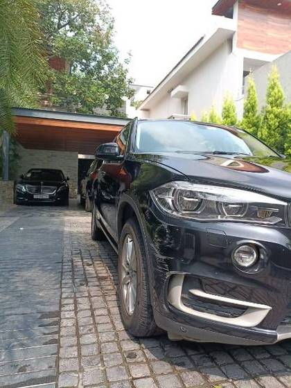 BMW X5 xDrive 30d Design Pure Experience 5 Seater BMW X5 xDrive 30d Design Pure Experience 5 Seater