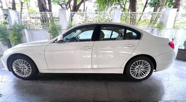 https://images10.gaadi.com/usedgaadi-sellcar/UsedCar/1373a157-a2bc-4ebd-b341-bcf0599906c5/4aaebe3c-edbf-48c8-8e26-63e34b14be82.jpg?imwidth=6402