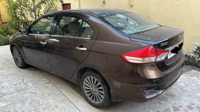https://images10.gaadi.com/usedgaadi-sellcar/UsedCar/13ade77f-4611-410f-b2ad-5e9c5e73ee66/52066bc3-d1a6-40be-acc1-35acfab4a77c.jpeg?imwidth=6402