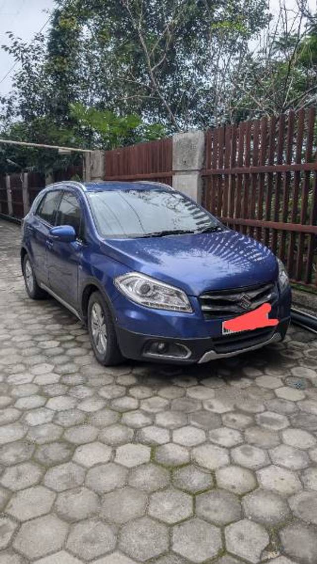 https://images10.gaadi.com/usedgaadi-sellcar/UsedCar/13c4f26a-7e6a-49ee-8faa-b29ffbb34096/a6c786fa-1043-4187-92bb-78caac8df05e.jpg?imwidth=6400