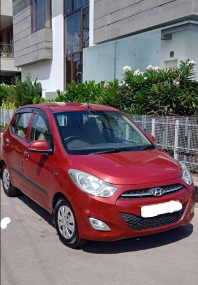 https://images10.gaadi.com/usedgaadi-sellcar/UsedCar/1407c49b-61ad-4cf5-a506-e28b87ec21ab/294d42e4-f4a2-4db5-88dd-c53e986cfd7f.png?imwidth=6400