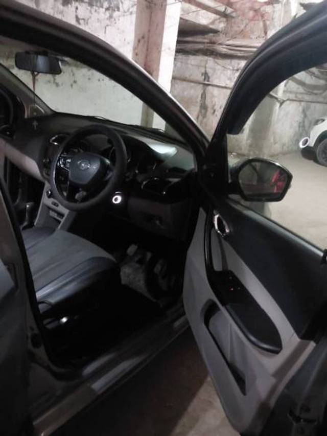 https://images10.gaadi.com/usedgaadi-sellcar/UsedCar/1457634d-9186-49e1-8550-1b30f046f8f3/84094ea9-9b9a-4041-a9ce-f6e85c6e8cbc.jpg?imwidth=6402