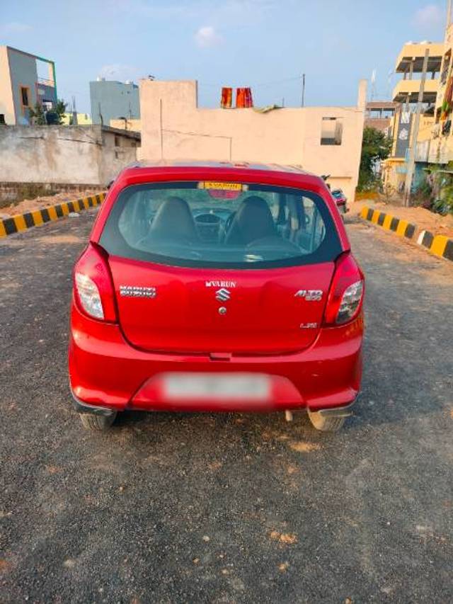 https://images10.gaadi.com/usedgaadi-sellcar/UsedCar/1459298e-8127-4cde-b566-a92c74e9d21b/cf723af6-b8bf-4c36-8b04-9cebcf8d85ca.jpg?imwidth=6401