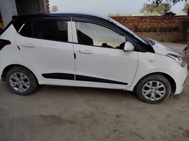 https://images10.gaadi.com/usedgaadi-sellcar/UsedCar/147e8eb6-bb0c-454d-9094-34e20aebfe60/cef8e77a-36c5-4233-a3d6-c05b0ea2a21c.jpg?imwidth=6401