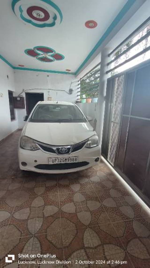 https://images10.gaadi.com/usedgaadi-sellcar/UsedCar/14fee5ec-1b3c-4627-847e-8d76becfde99/3fb37c6d-917c-4627-84e7-ae1a34ae22aa.jpg?imwidth=6400