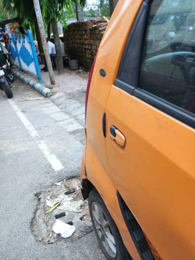 https://images10.gaadi.com/usedgaadi-sellcar/UsedCar/150cf0f6-882a-467b-8db1-d90624666b63/f795d5c7-42f1-4503-ac68-d7eab86ac95b.jpg?imwidth=6401