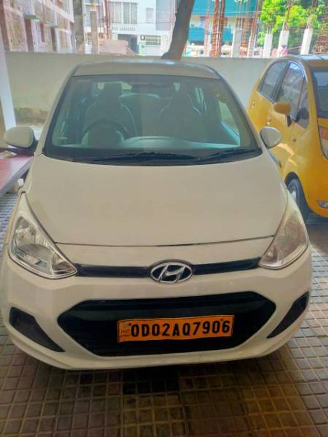 https://images10.gaadi.com/usedgaadi-sellcar/UsedCar/1524ae3e-cd61-453f-9261-b1c952e04dba/d41de609-d9d0-4c09-b7a1-56d4fa586d96.jpg?imwidth=6400