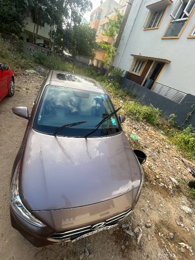 https://images10.gaadi.com/usedgaadi-sellcar/UsedCar/1586fc14-6834-4775-8038-172ba66fa676/987087c8-b5d9-444a-be00-80e8a43d3ab2.jpg?imwidth=6401