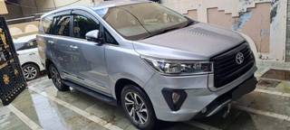 Toyota Innova Crysta 2020-2022 Toyota Innova Crysta 2.4 GX 7 STR