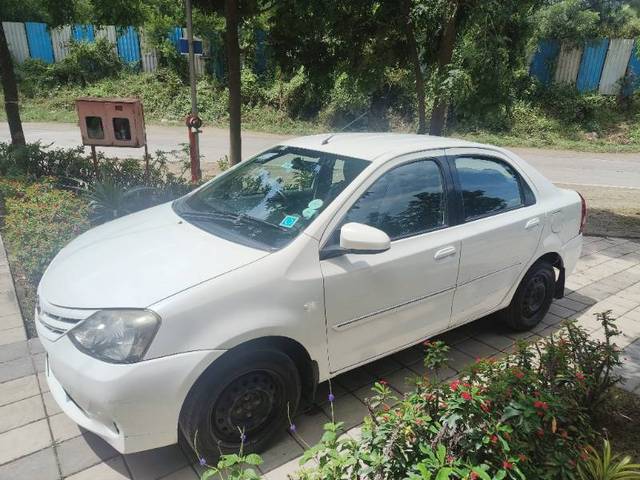 https://images10.gaadi.com/usedgaadi-sellcar/UsedCar/15fd4973-5387-4ddc-aeb4-74fa5f55e487/cfac54b3-0894-4fa5-a842-ec4d65767ed9.jpg?imwidth=6400