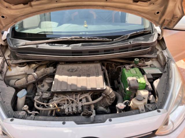 https://images10.gaadi.com/usedgaadi-sellcar/UsedCar/15fedb92-9807-4bc7-a974-d9465dd34342/be14f787-0830-44c4-880c-f37c2ed2691e.jpeg?imwidth=6402