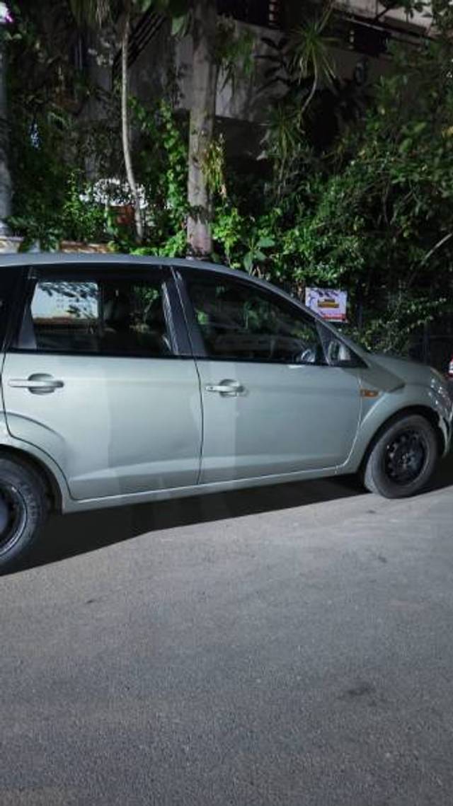 https://images10.gaadi.com/usedgaadi-sellcar/UsedCar/164a48f1-c0a2-479f-b40f-b108aebea7cc/b4c8d15c-9002-4290-bebd-7f0f6123353b.jpg?imwidth=6402
