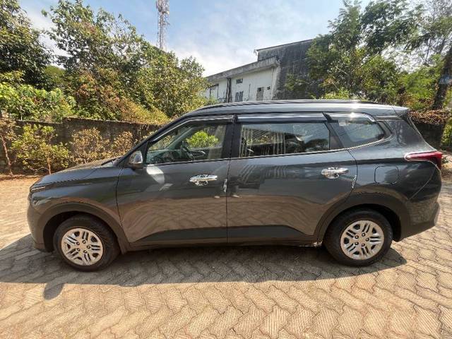 https://images10.gaadi.com/usedgaadi-sellcar/UsedCar/165d0f12-8c5b-4404-9240-f900642743c9/64d9f0fd-8879-4d77-b3b3-36feeee8dbef.jpg?imwidth=6401