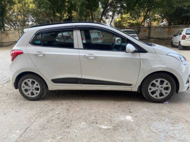 https://images10.gaadi.com/usedgaadi-sellcar/UsedCar/16b4c385-ad28-45a2-8157-8a41802b1498/144e30b8-26f8-464b-a053-9f2e6ab5ca51.jpeg?imwidth=6401