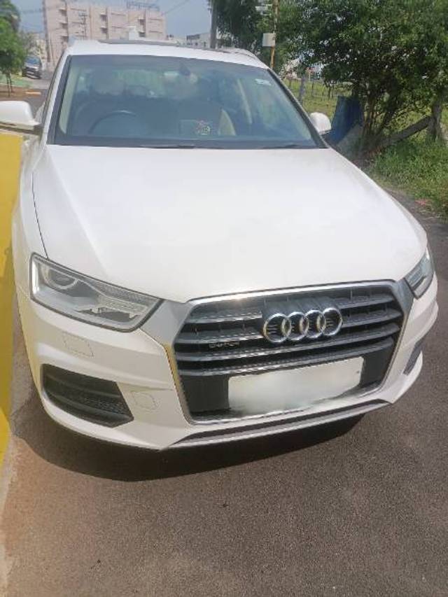 https://images10.gaadi.com/usedgaadi-sellcar/UsedCar/175a4b2c-e09c-48ab-866f-76e02256a142/c0583bed-f953-45b1-9356-db6f33ac7ff7.jpg?imwidth=6400