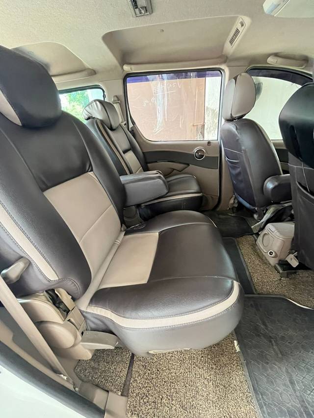 https://images10.gaadi.com/usedgaadi-sellcar/UsedCar/175cd077-995c-4d65-a325-714b2e354e93/be14adde-7ccf-44d2-b2cd-3a60d8d196b8.jpeg?imwidth=6402