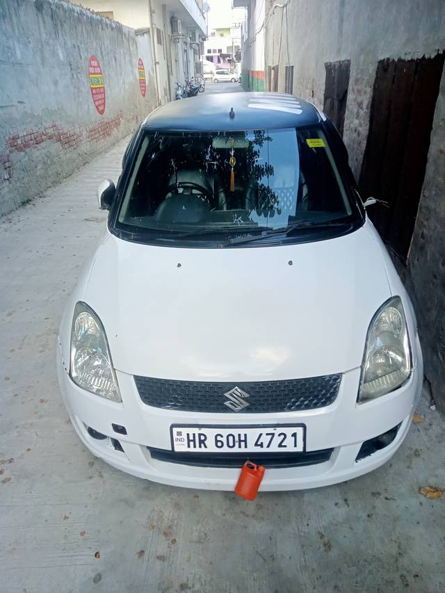 https://images10.gaadi.com/usedgaadi-sellcar/UsedCar/1786f303-4c56-46fb-b51c-38e85c52f494/8acfeb6c-4b91-4523-addb-b2996e751483.jpg?imwidth=6400