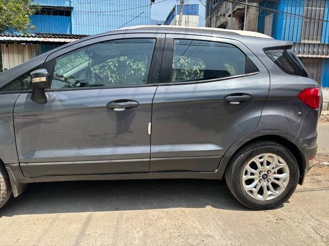 https://images10.gaadi.com/usedgaadi-sellcar/UsedCar/17d4b60b-f4f8-4a1e-9c0e-3b11d1ab6fdd/396c651d-befe-4d62-ba51-c006deb0dffb.jpeg?imwidth=6401