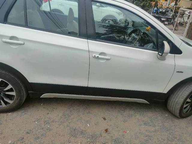 https://images10.gaadi.com/usedgaadi-sellcar/UsedCar/1805f27d-7057-4bcf-8532-5fa89c82b2e8/8c854350-b1ce-4a22-be2a-dd7505313d0a.jpg?imwidth=6401