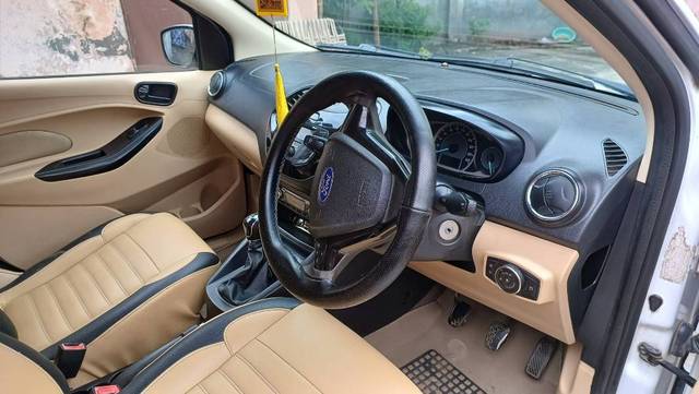 https://images10.gaadi.com/usedgaadi-sellcar/UsedCar/183848a6-377d-49be-896b-bc72138b7537/8aa504d3-c812-4a3d-8059-c8b7d0bbd351.jpg?imwidth=6401