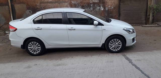 https://images10.gaadi.com/usedgaadi-sellcar/UsedCar/18396d4d-eaf7-4231-bac5-78cc1e6b7ac4/b85defb2-7196-4750-8137-fe30c424b975.jpg?imwidth=6401