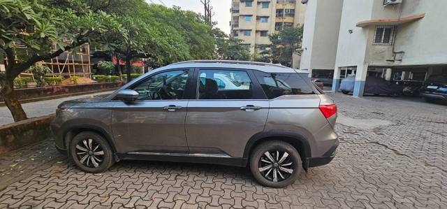 https://images10.gaadi.com/usedgaadi-sellcar/UsedCar/184a186f-0a09-4ddc-8ee7-02bca8b8b620/2ade9e2b-3e7e-48ed-9e84-36c7a1521814.jpg?imwidth=6402