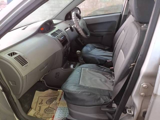 https://images10.gaadi.com/usedgaadi-sellcar/UsedCar/186ff8f3-c004-40c4-9111-da6f1416a883/67bb099d-2098-42a8-9cbc-edbae584b76d.jpg?imwidth=6401