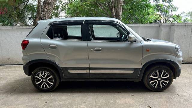 https://images10.gaadi.com/usedgaadi-sellcar/UsedCar/187d796c-d692-4820-878f-6f22694c4d90/6fd5127f-5ce5-4ee0-862a-9bee9f2a117d.jpg?imwidth=6401