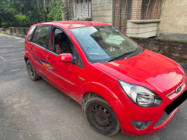 https://images10.gaadi.com/usedgaadi-sellcar/UsedCar/188e9547-8f84-4412-8cf2-1cae39476122/2365e493-6100-4b40-8da7-abd40a4eaa5b.jpg?imwidth=6400