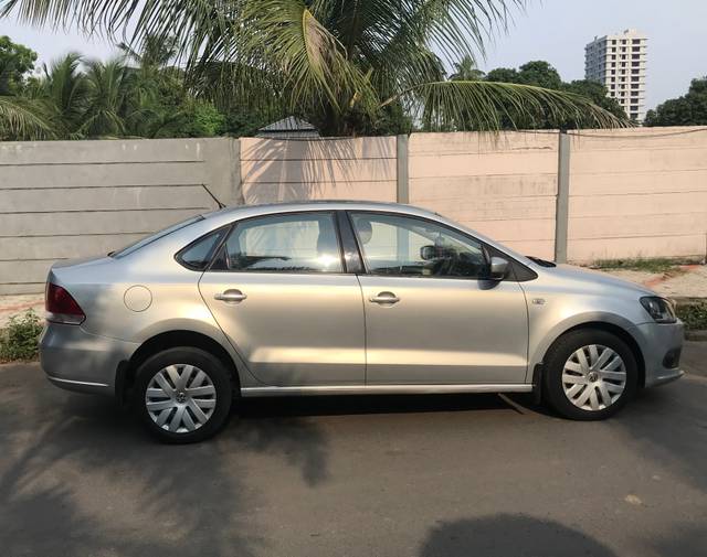 https://images10.gaadi.com/usedgaadi-sellcar/UsedCar/18b752ac-1801-44d0-822a-2cd952f502eb/051a3de7-87df-4401-a5aa-2e4d516f59b7.jpeg?imwidth=6401