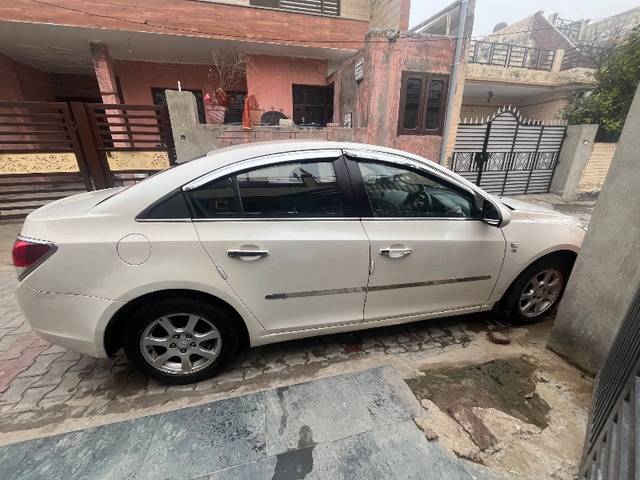 https://images10.gaadi.com/usedgaadi-sellcar/UsedCar/18bb0942-a28f-4bd8-b3a4-2069e3a1dee4/eb711d01-54dd-42df-a600-5904d89a66d4.jpg?imwidth=6402