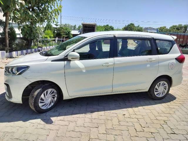 https://images10.gaadi.com/usedgaadi-sellcar/UsedCar/18f79578-e8fc-4eff-acf6-401c88039e32/54c6ff21-fadb-4aeb-a0ca-c4321b2f2780.jpg?imwidth=6400