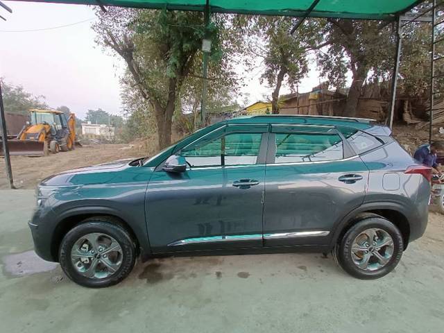 https://images10.gaadi.com/usedgaadi-sellcar/UsedCar/19076d87-d20d-446b-a2aa-914d374a3ecb/029b9ba2-bb39-43cf-9874-d5e2bcab3c21.jpg?imwidth=6402