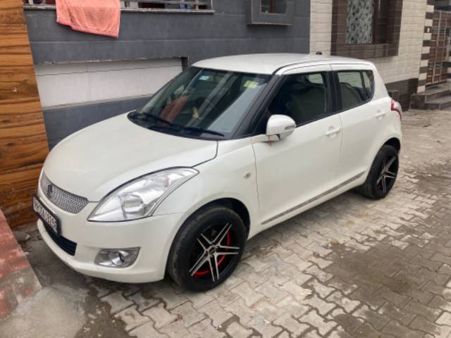 https://images10.gaadi.com/usedgaadi-sellcar/UsedCar/19396f86-ad1f-441f-b0fd-9c39fa42d88c/6e76d25d-41ad-4993-97c5-9125e4ba693c.jpeg?imwidth=6402