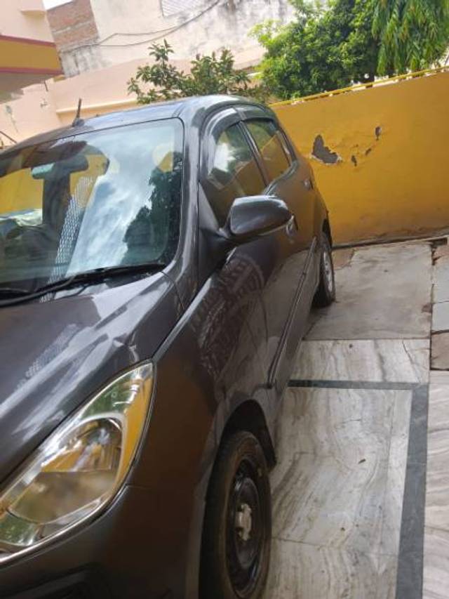 https://images10.gaadi.com/usedgaadi-sellcar/UsedCar/196f8455-d4b2-4036-b8c2-fd6d8d7db7a5/412c749a-eb22-4b54-ad68-26cc8946b9ba.jpg?imwidth=6400