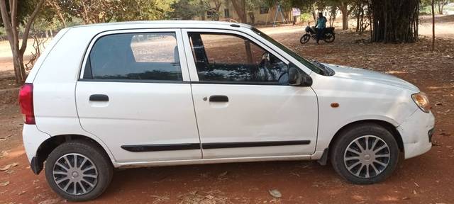 https://images10.gaadi.com/usedgaadi-sellcar/UsedCar/1989cab3-d507-4ddb-8e43-412eec613fd1/9830c5d8-ffc0-4de1-82f5-1b381ddd17cb.jpg?imwidth=6401