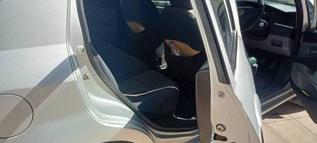 https://images10.gaadi.com/usedgaadi-sellcar/UsedCar/1a1c8847-9a76-40b1-ba6f-5fd1e85c003e/9c321d8f-2baa-4842-bfe9-aeceaca6b604.jpg?imwidth=6402