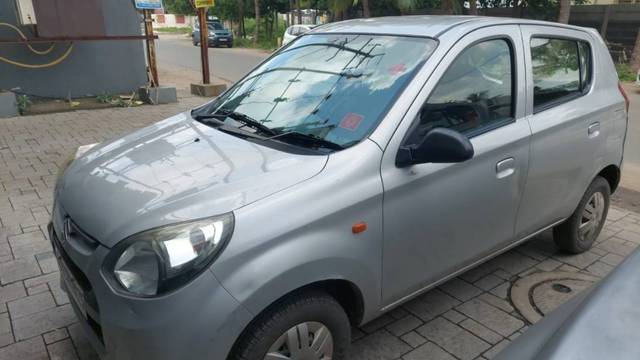 https://images10.gaadi.com/usedgaadi-sellcar/UsedCar/1a411c84-eba9-42d4-91f2-76e72f511c35/164be27f-4a9e-4623-8a1f-36999751911a.jpg?imwidth=6400