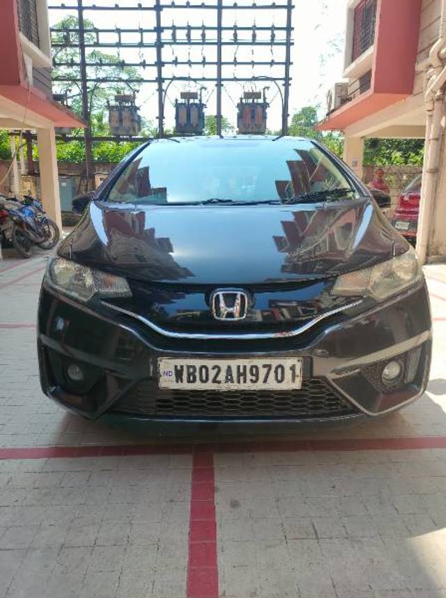 https://images10.gaadi.com/usedgaadi-sellcar/UsedCar/1a74ac82-0778-4188-be48-4b3e29c8e282/6edb86c9-29b0-4e4a-9e1b-f80d7a7f7f6c.jpg?imwidth=6400