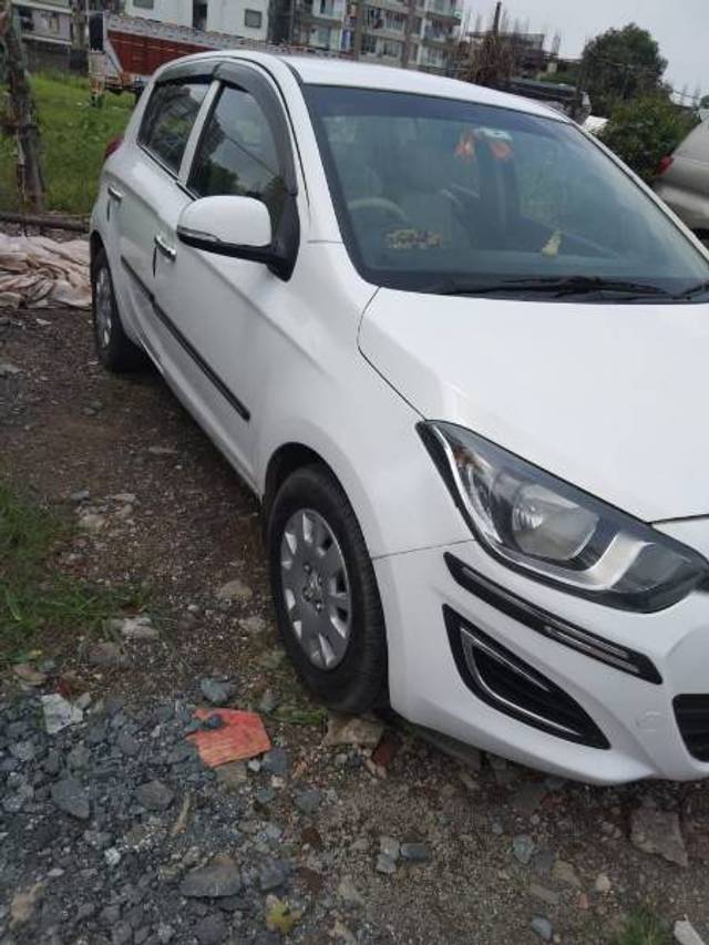 https://images10.gaadi.com/usedgaadi-sellcar/UsedCar/1aad16df-072f-4571-971e-10dab7ceaa22/a553ac0f-b5a6-4a3c-9887-b99b143aeebf.jpg?imwidth=6401